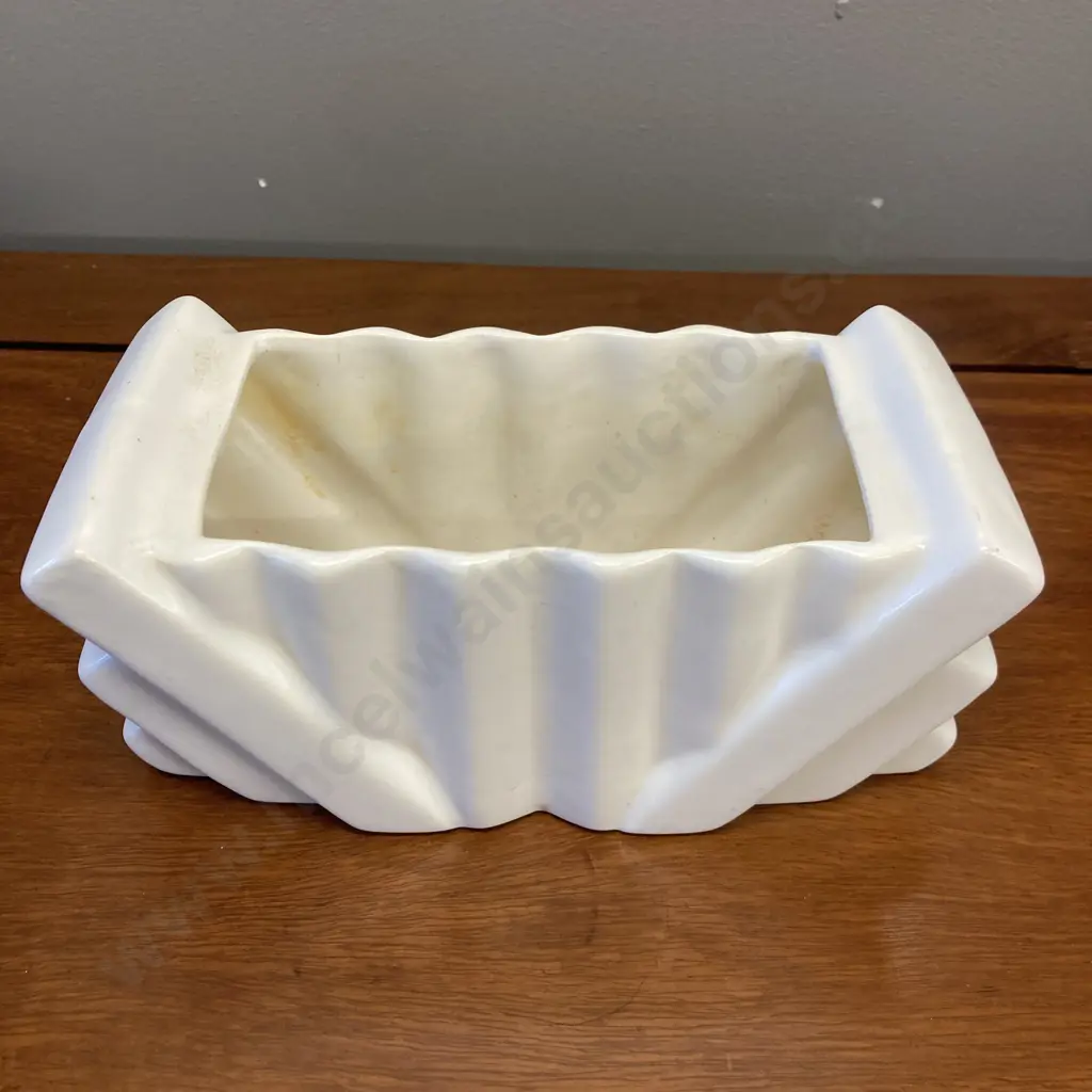 Pair of Shorter and Son Art Deco Geometric White Planters, 1920s-30s. 10 x 26 & 8 X 18cm Image 1++